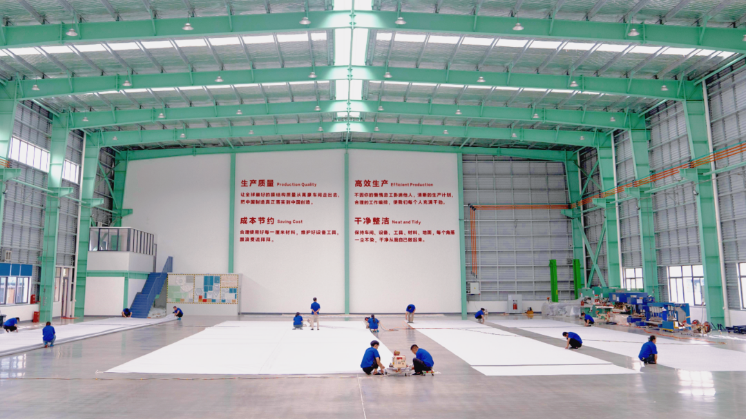 從一張圖紙到震撼膜結(jié)構(gòu)！揭秘工廠如何打造 “建筑皮膚”